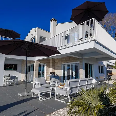 Villa Family Oasis Belladonna Visnjan