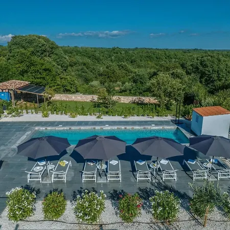Villa Family Oasis Belladonna Visnjan
